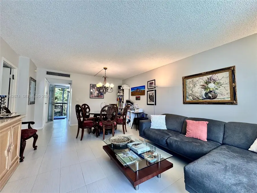 20500 W Country Club Dr #210, Aventura, FL 33180 - #3