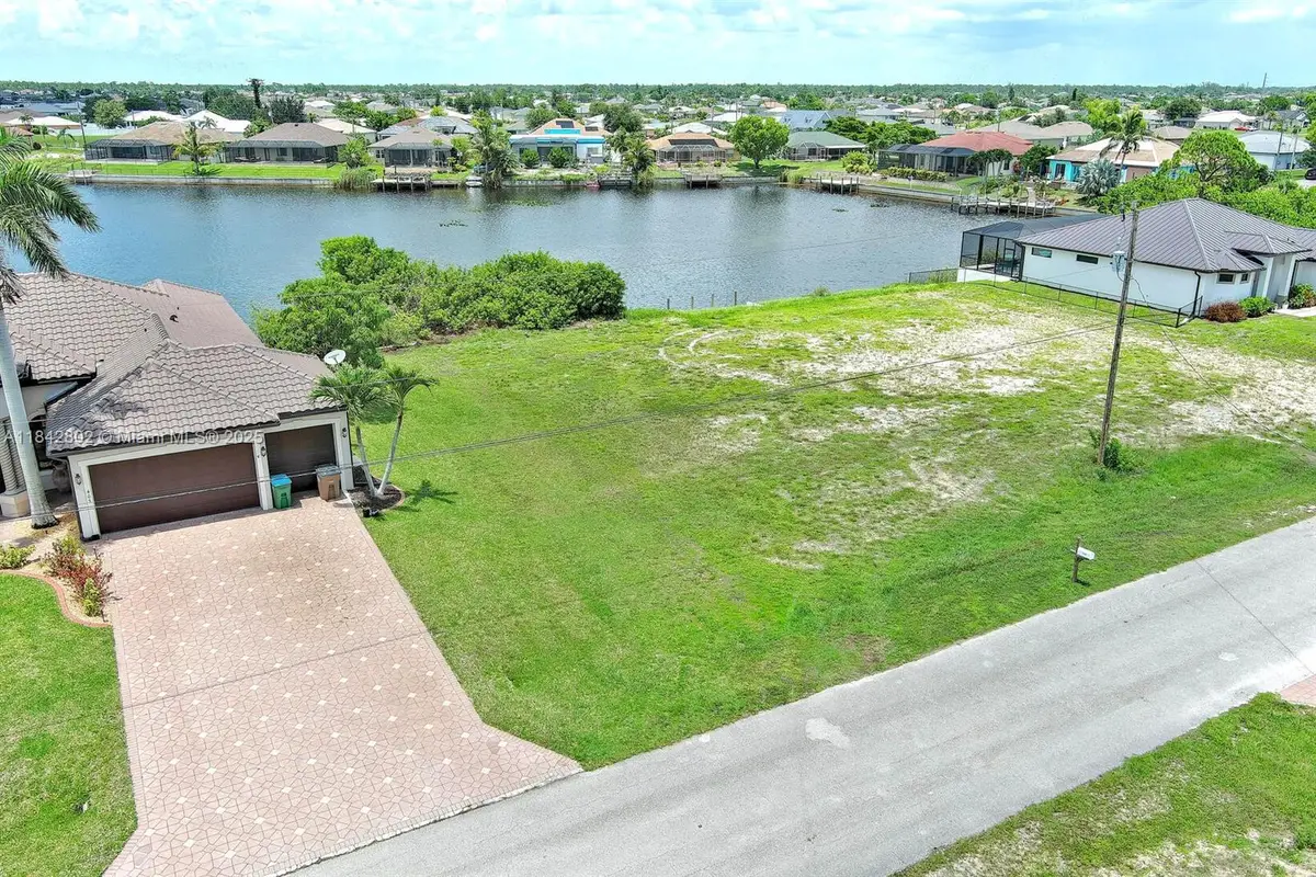 401 NW 24th Ter, Cape Coral, FL 33993 - #1