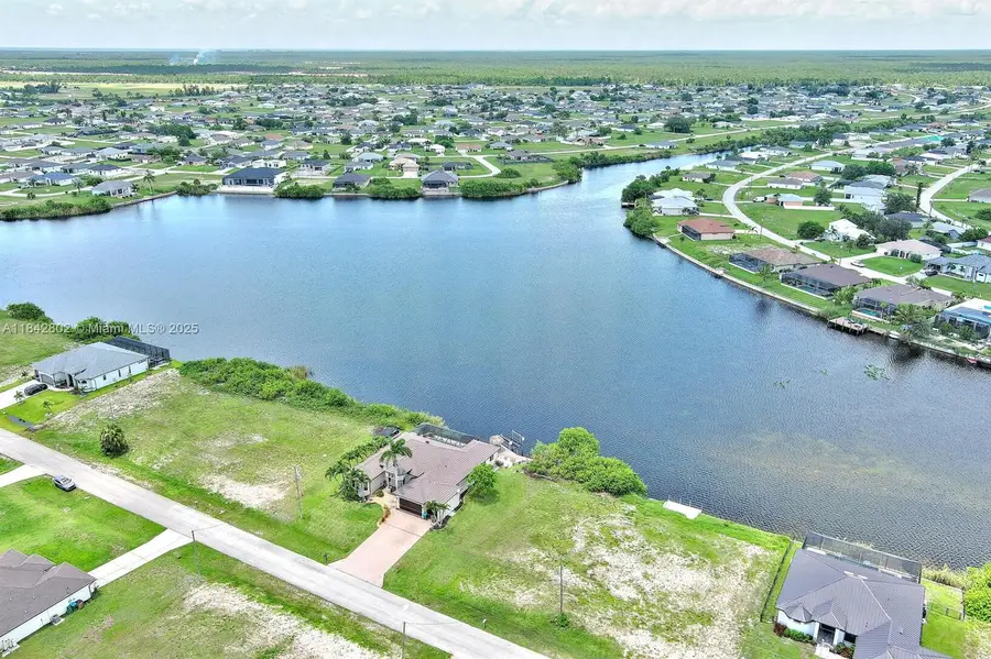 401 NW 24th Ter, Cape Coral, FL 33993 - #3