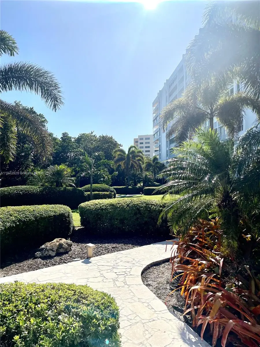 607 Ocean Dr #3K, Key Biscayne, FL 33149 - Image #3