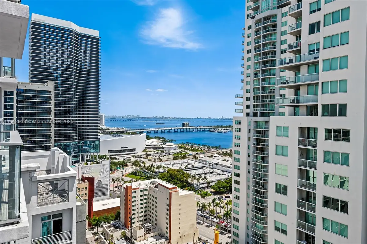 227 NE 2nd St #2911, Miami, FL 33132 - #1
