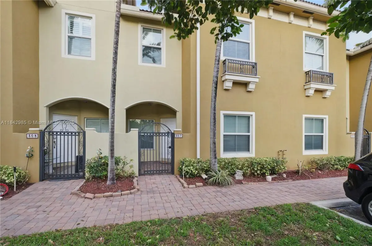 2851 W Prospect Rd #307, Tamarac, FL 33309 - Image #1