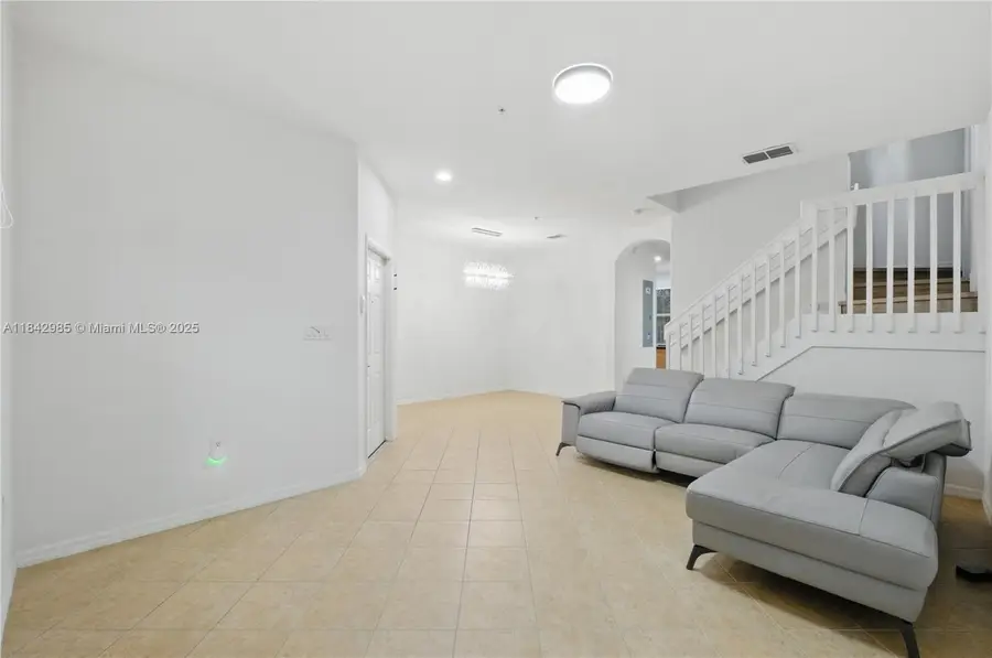 2851 W Prospect Rd #307, Tamarac, FL 33309 - Image #3