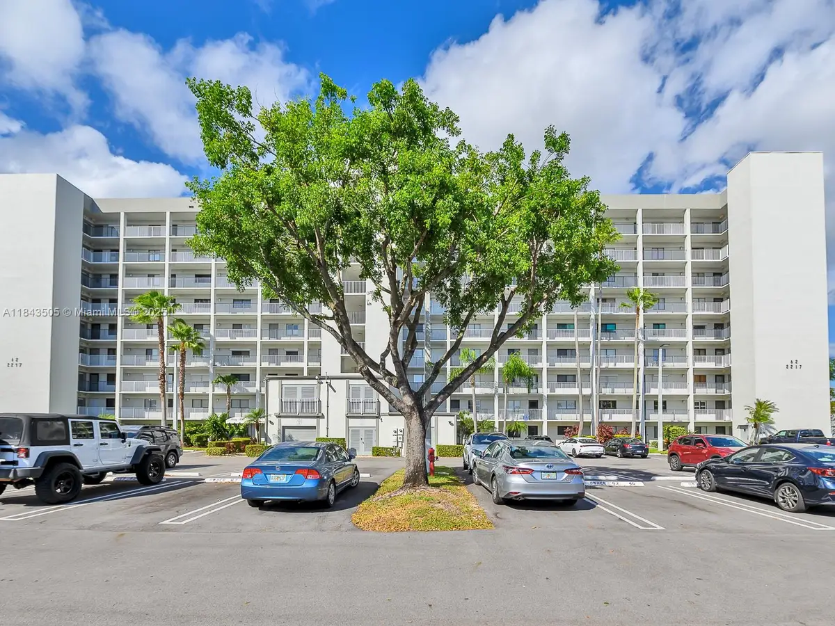 2217 Cypress Island Dr #503, Pompano Beach, FL 33069 - Image #1