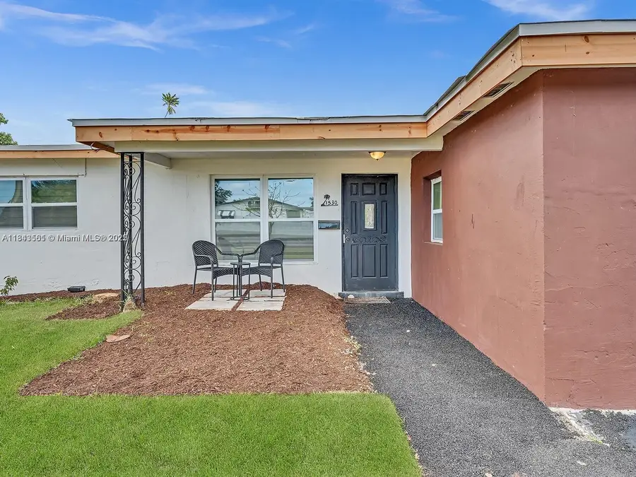1530 N 56th Ave, Hollywood, FL 33021 - Image #2