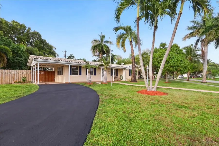 9455 SW 181st St, Palmetto Bay, FL 33157 - Image #2