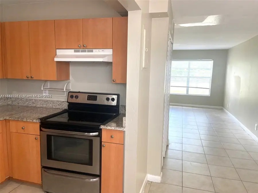 4668 NW 9th Dr #4668, Plantation, FL 33317 - Image #3