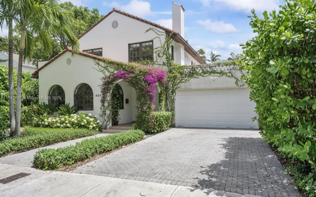 484 NE 57th St, Miami, FL 33137 - Image #1