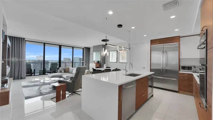 100 E Las Olas Blvd #2802, Fort Lauderdale, FL 33301 - Image #3