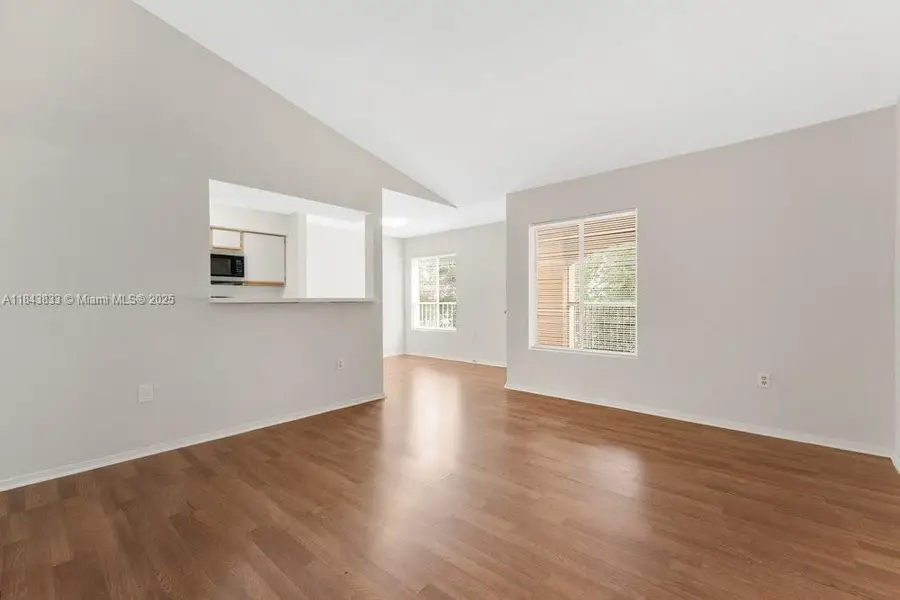 2321 NW 33rd St #215, Oakland Park, FL 33309 - Image #3