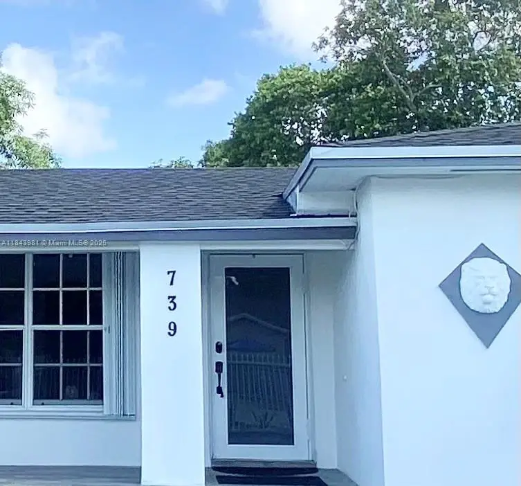 739 NW 112th St, Miami, FL 33168 - Image #2