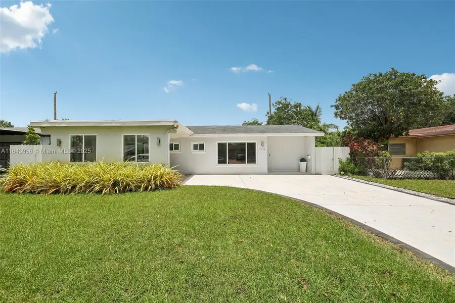 7711 NW 38th St, Davie, FL 33024 - Image #3