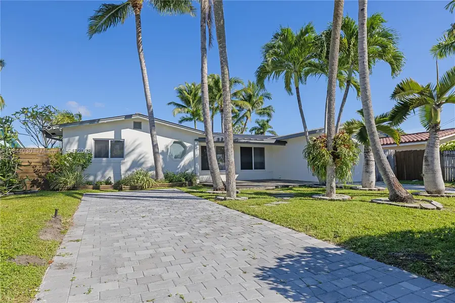 1709 SW 5th Pl, Fort Lauderdale, FL 33312 - Image #2