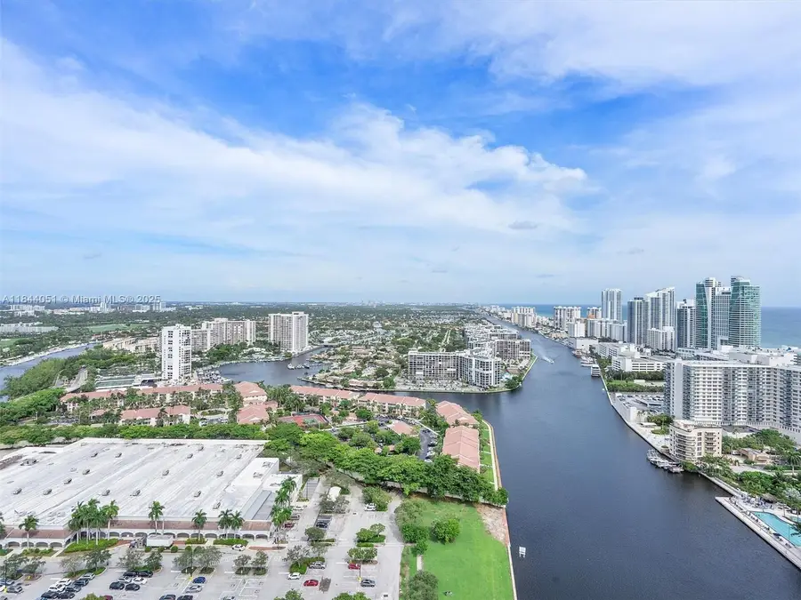2602 E Hallandale Beach Blvd #R906, Hallandale Beach, FL 33009 - #2