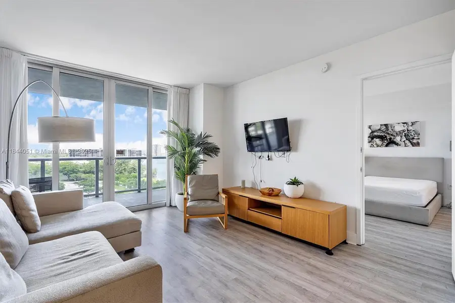 2602 E Hallandale Beach Blvd #R906, Hallandale Beach, FL 33009 - #3