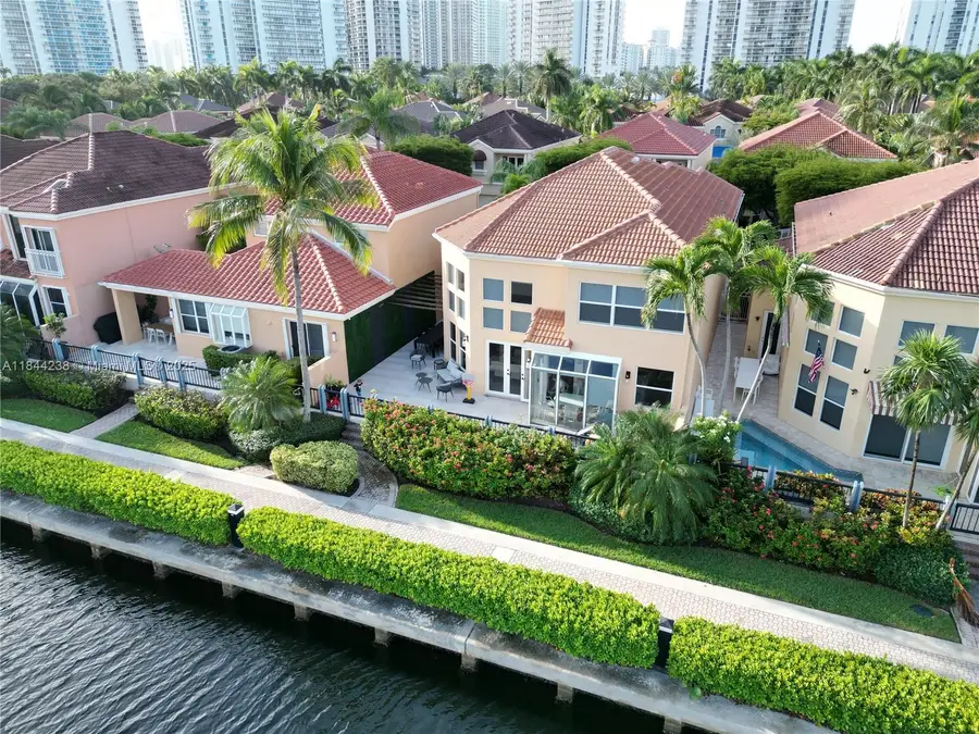 3757 Ne 208th Ter., Aventura, FL 33180 - Image #2