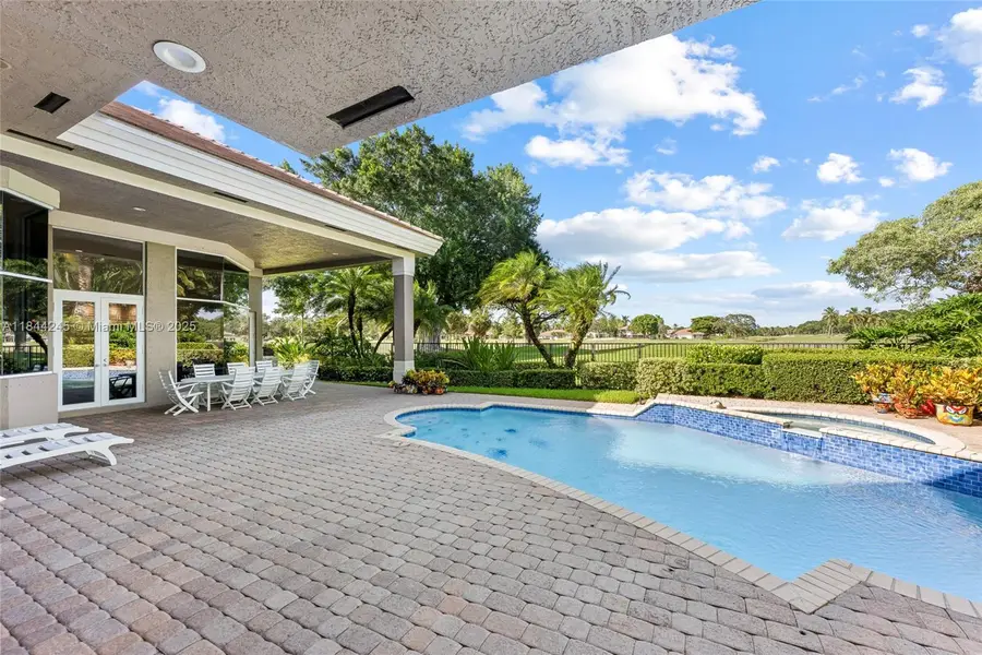 2508 Princeton Ct, Weston, FL 33327 - Image #2