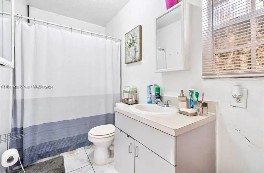 6771 Freedom St, Hollywood, FL 33024 - Image #3