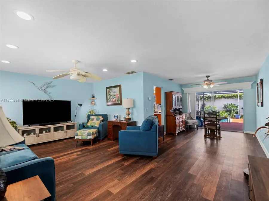 11701 NW 33rd St, Sunrise, FL 33323 - Image #2