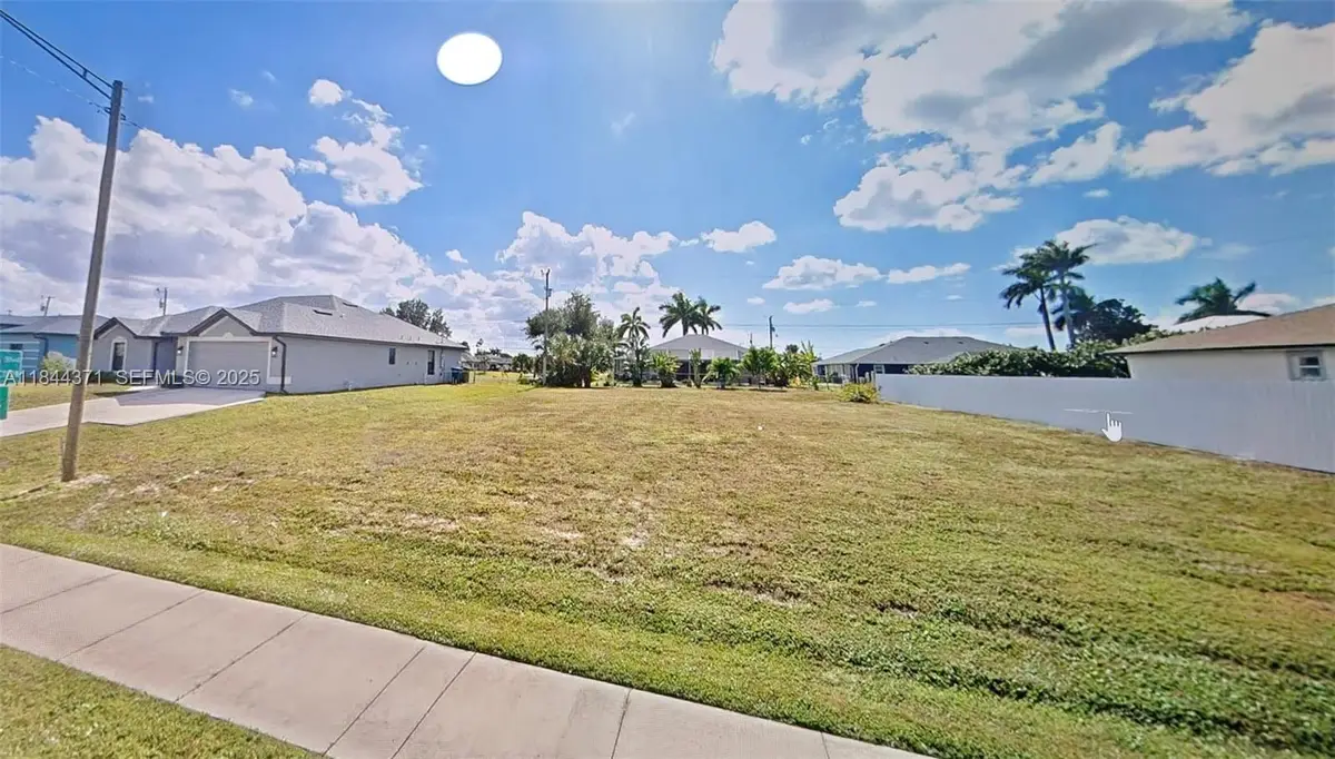 1702 Tropicana Pkwy Way, Cape Coral, FL 33993 - Image #1
