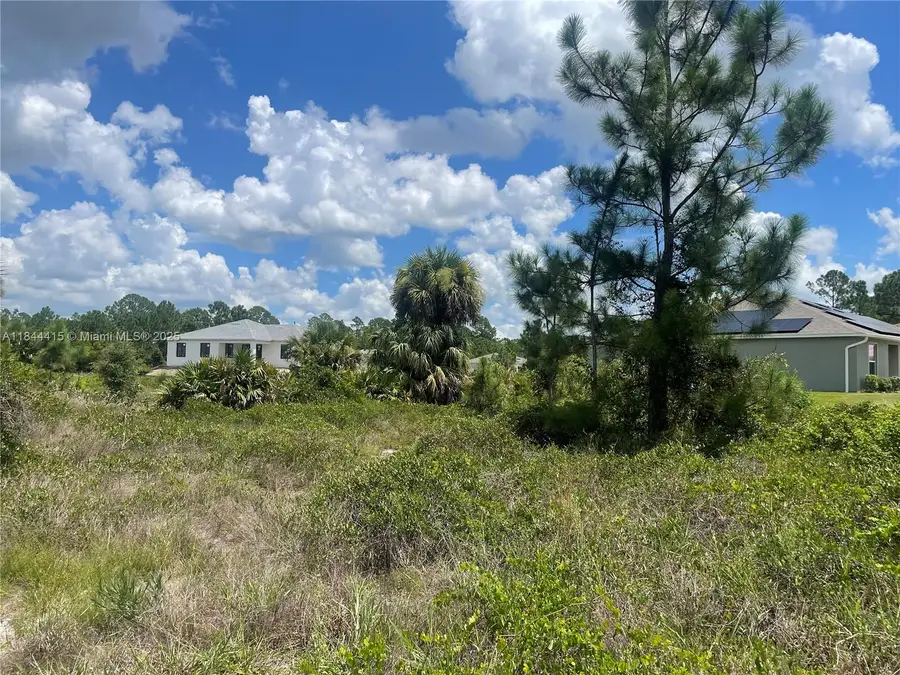 655 Knapp St, Lehigh Acres, FL 33974 - #2