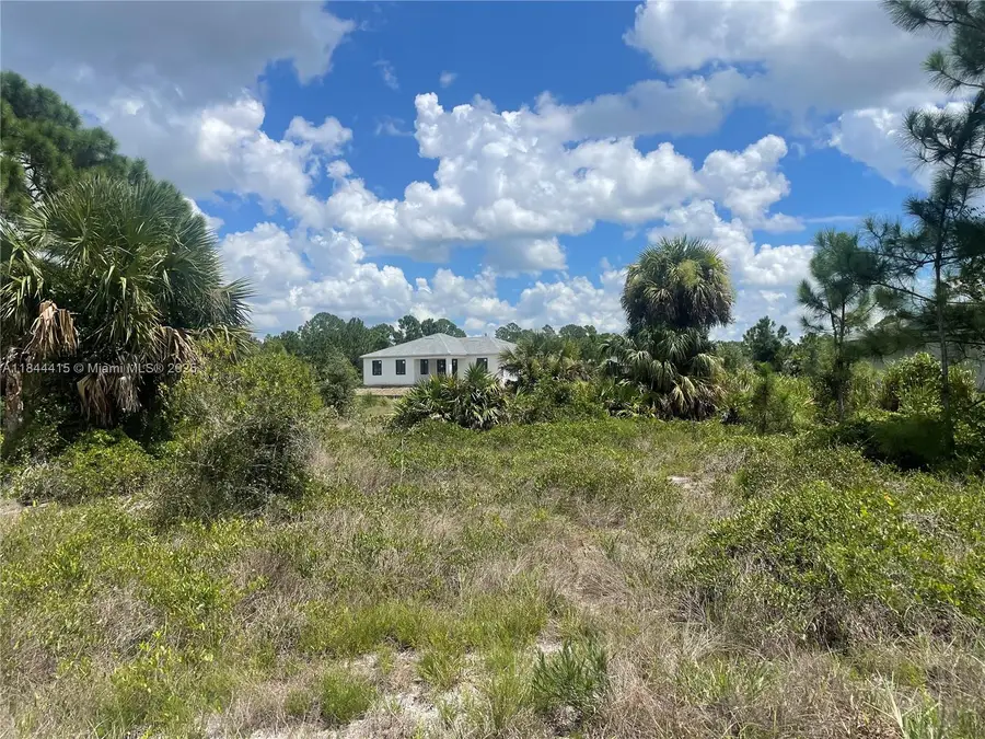 655 Knapp St, Lehigh Acres, FL 33974 - #3