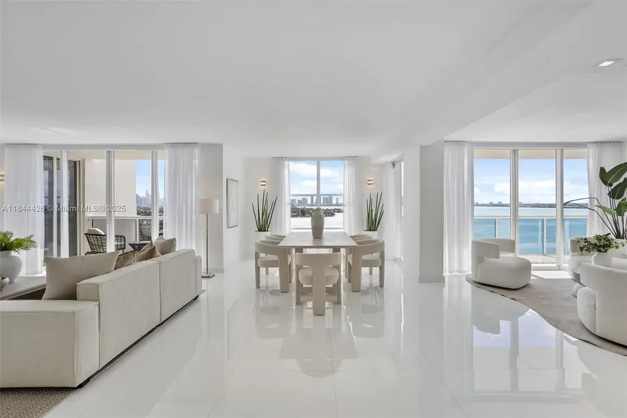 1800 Sunset Harbour Drive #1702/4, Miami Beach, FL 33139 - Image #2