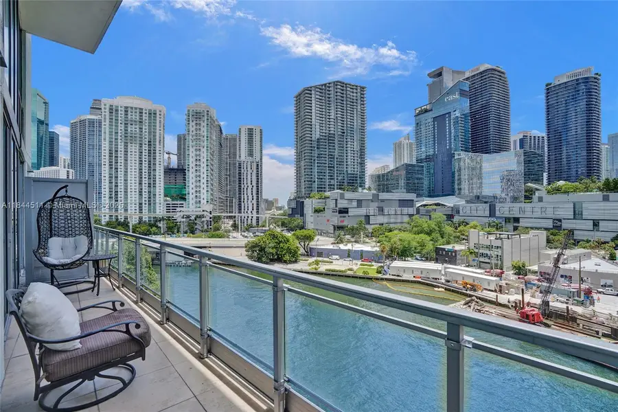 92 SW 3rd St #905, Miami, FL 33130 - Image #2