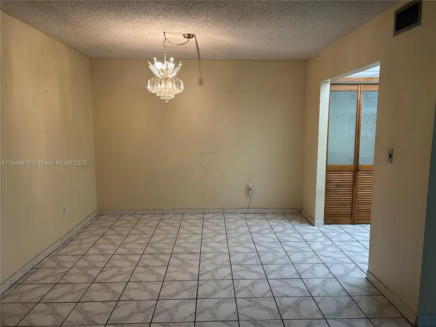 1940 NW 119th St #803, Miami, FL 33167 - Image #2