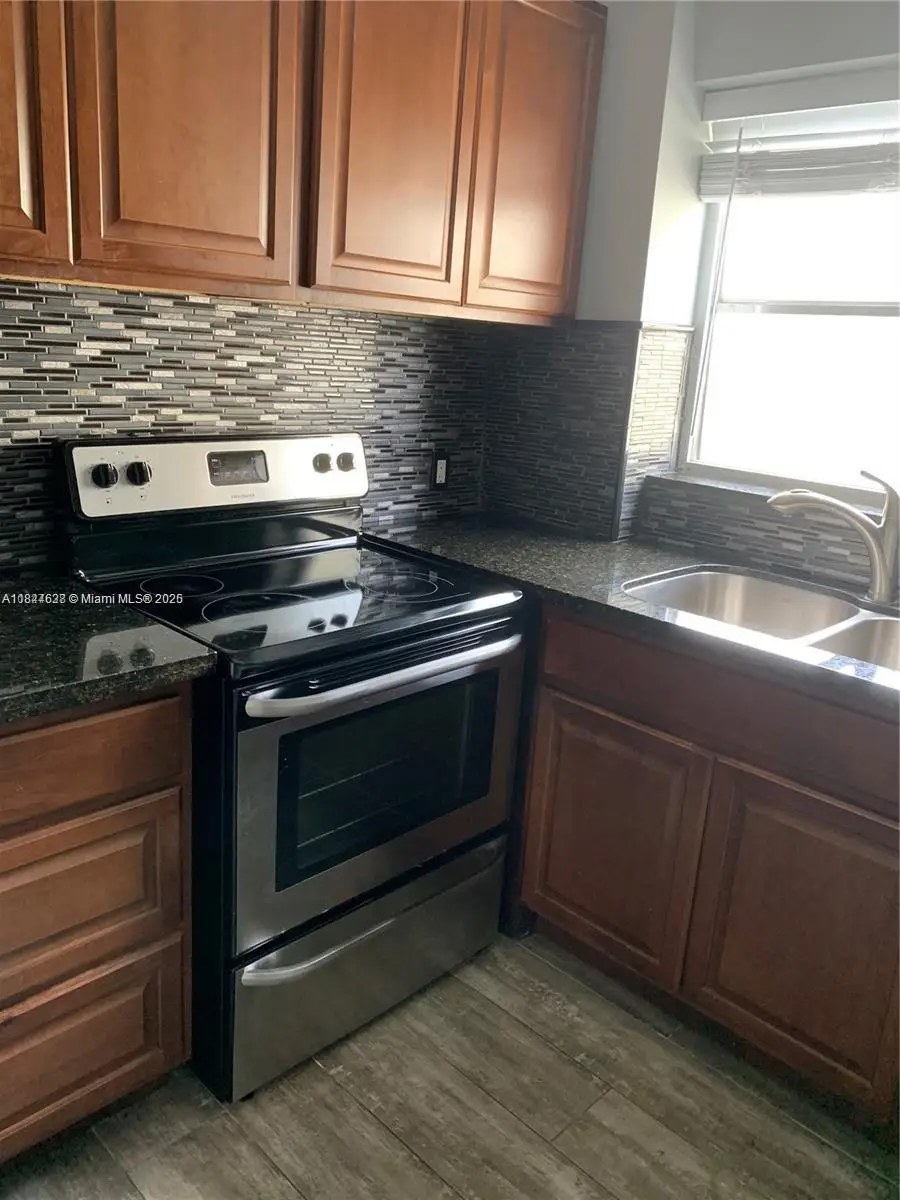 221 Meridian Ave #309, Miami Beach, FL 33139 - Image #3