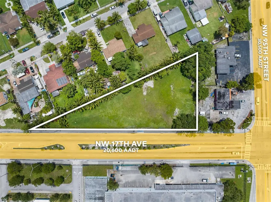 9521 NW 17th Ave, Miami, FL 33147 - Image #2