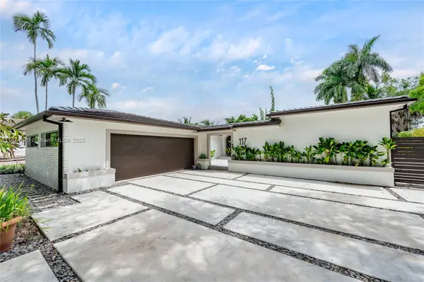 117 S Royal Poinciana Blvd, Miami Springs, FL 33166