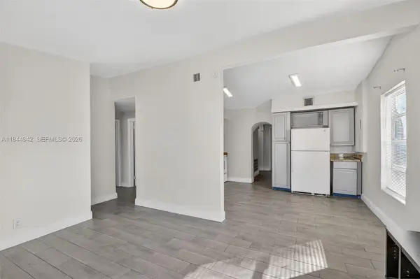 1368 11th St, West Palm Beach, FL 33401