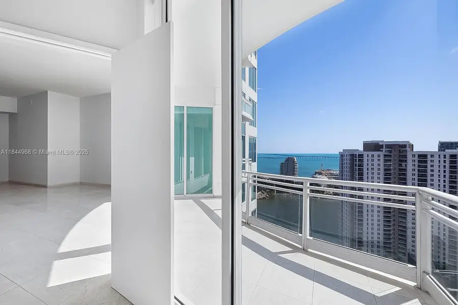 900 Brickell Key Blvd #2005, Miami, FL 33131 - Image #3