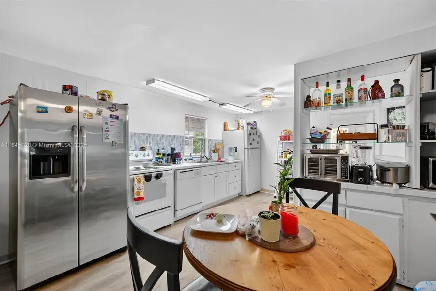 2430 SW 53rd St, Dania Beach, FL 33312 - Image #3