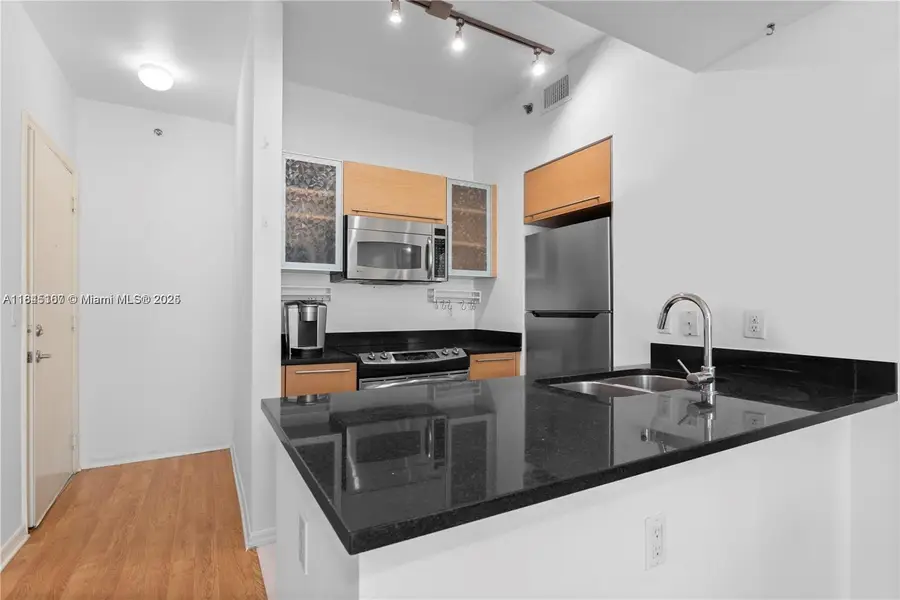 950 Brickell Bay Dr #501, Miami, FL 33131 - #2