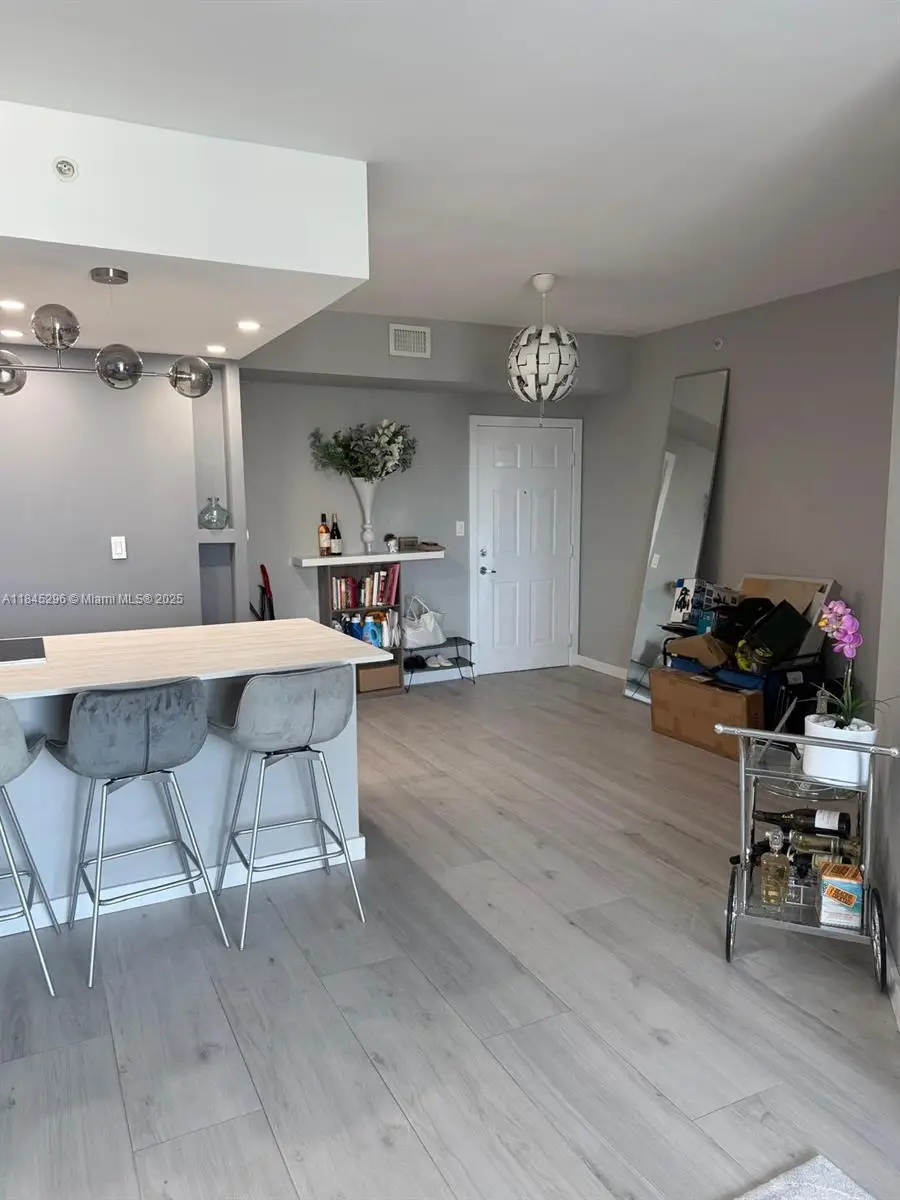 275 NE 18th St #1405, Miami, FL 33132 - Image #3