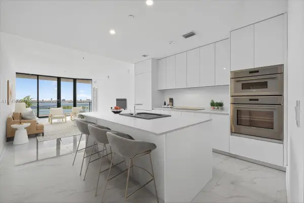 700 NE 24th Street #1405, Miami, FL 33137