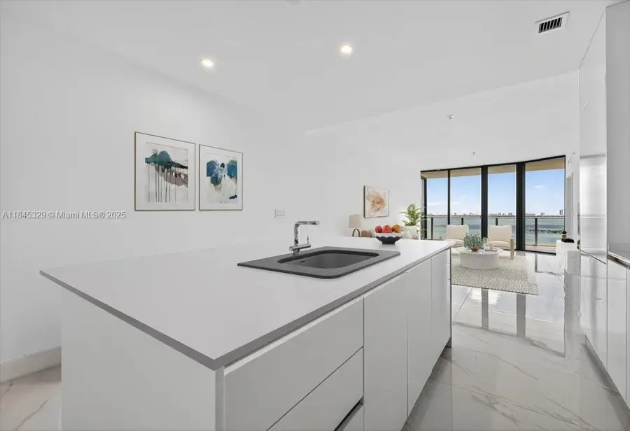 700 NE 24th Street #1405, Miami, FL 33137 - Image #2