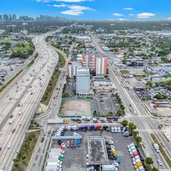 8028 NW 6th Ct, Miami, FL 33150