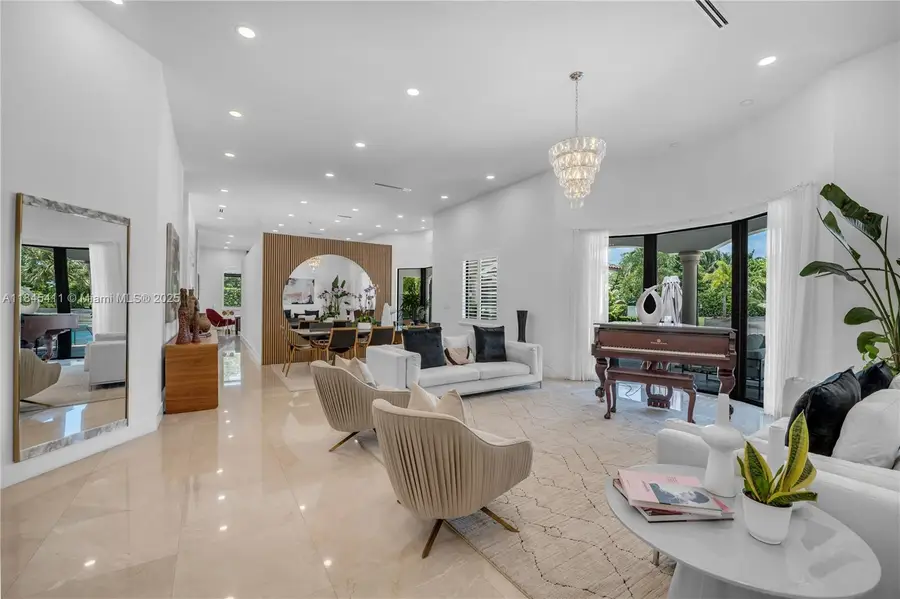 331 SW 124th Ave, Miami, FL 33184 - Image #2