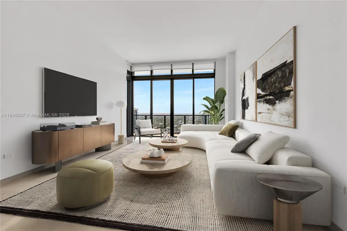 68 SE 6th St #4110, Miami, FL 33131 - #1