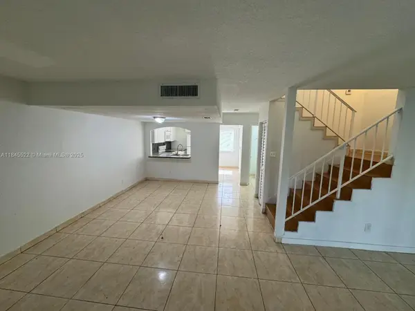 2800 Georgia Ave #D27, West Palm Beach, FL 33405