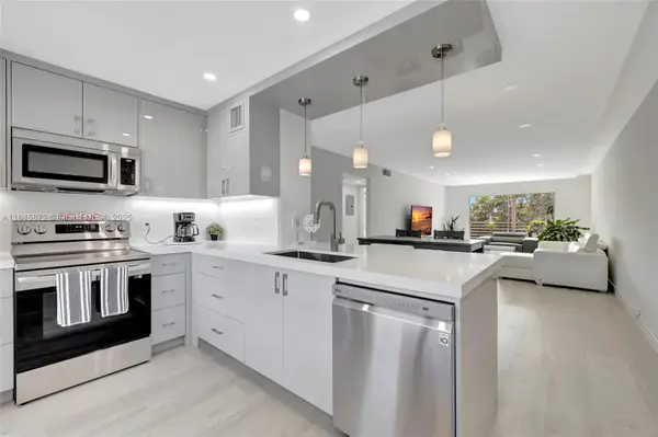 2101 Lucaya Bnd #E3, Coconut Creek, FL 33066