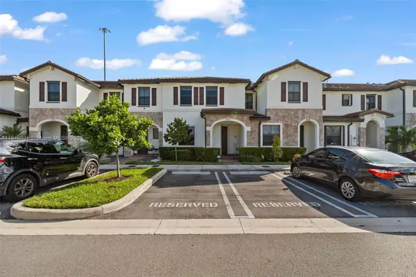 10861 W 32nd Ln #10861, Hialeah, FL 33018