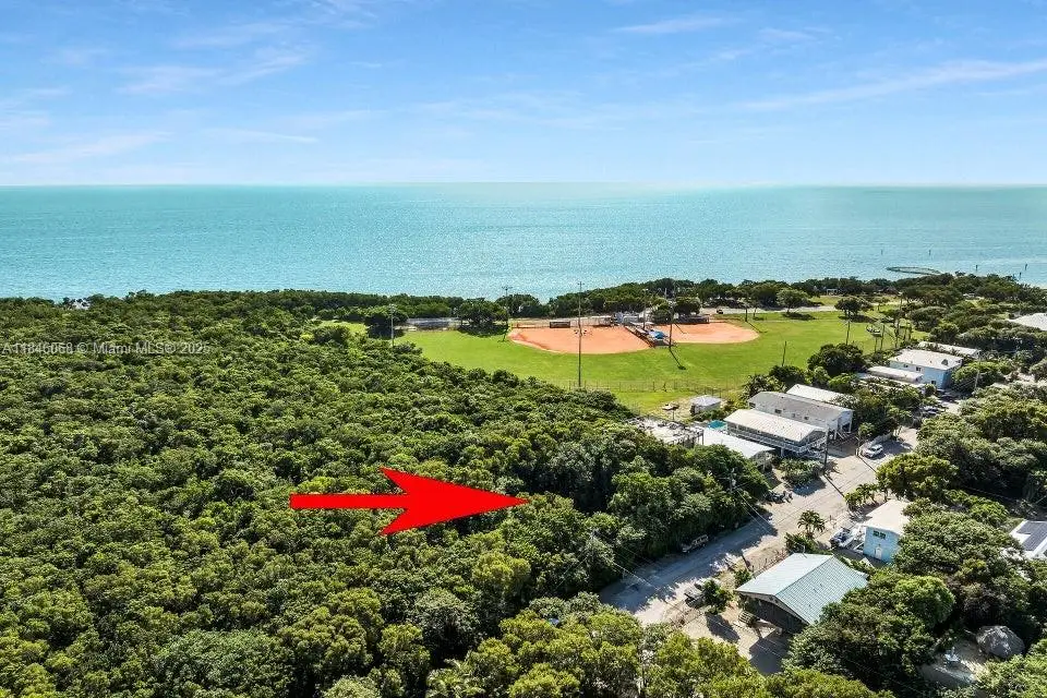 186 Dove Creek Dr, Tavernier, FL 33070 - Image #1