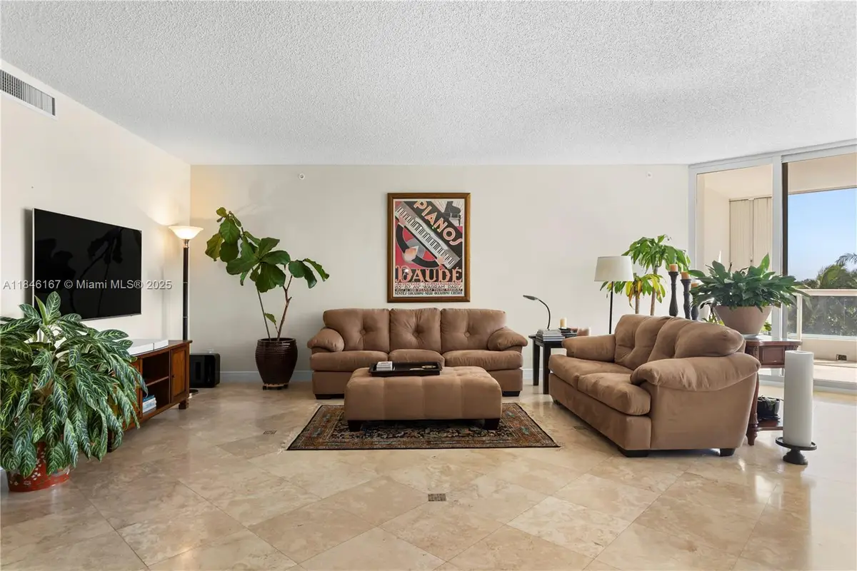 21050 Point Pl #502, Aventura, FL 33180 - Image #1