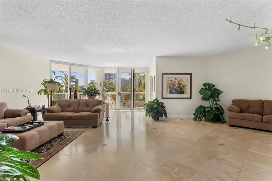 21050 Point Pl #502, Aventura, FL 33180 - Image #2
