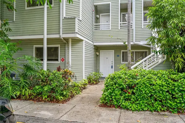 3453 NW 44th St #107, Oakland Park, FL 33309