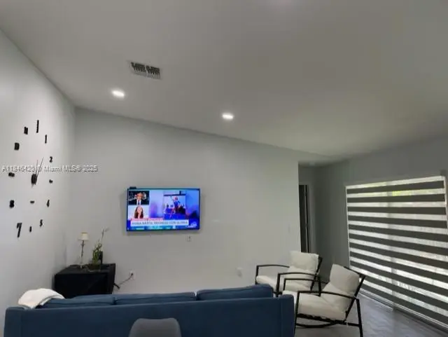 6396 Royal Woods Dr, Fort Myers, FL 33908 - Image #1